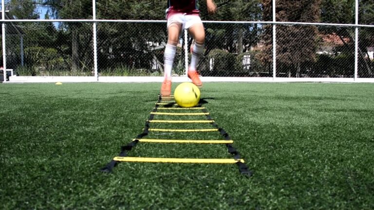 Sube de nivel tu juego con la escalera de entrenamiento para fútbol
